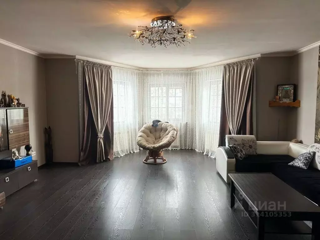 Дом в Оренбургская область, с. Октябрьское ул. Луговая, 26 (170 м) - Фото 0