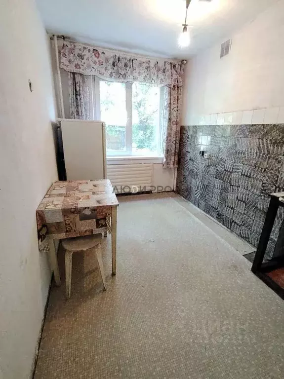 2-к кв. Алтайский край, Барнаул ул. 50 лет СССР, 39 (44.0 м) - Фото 2