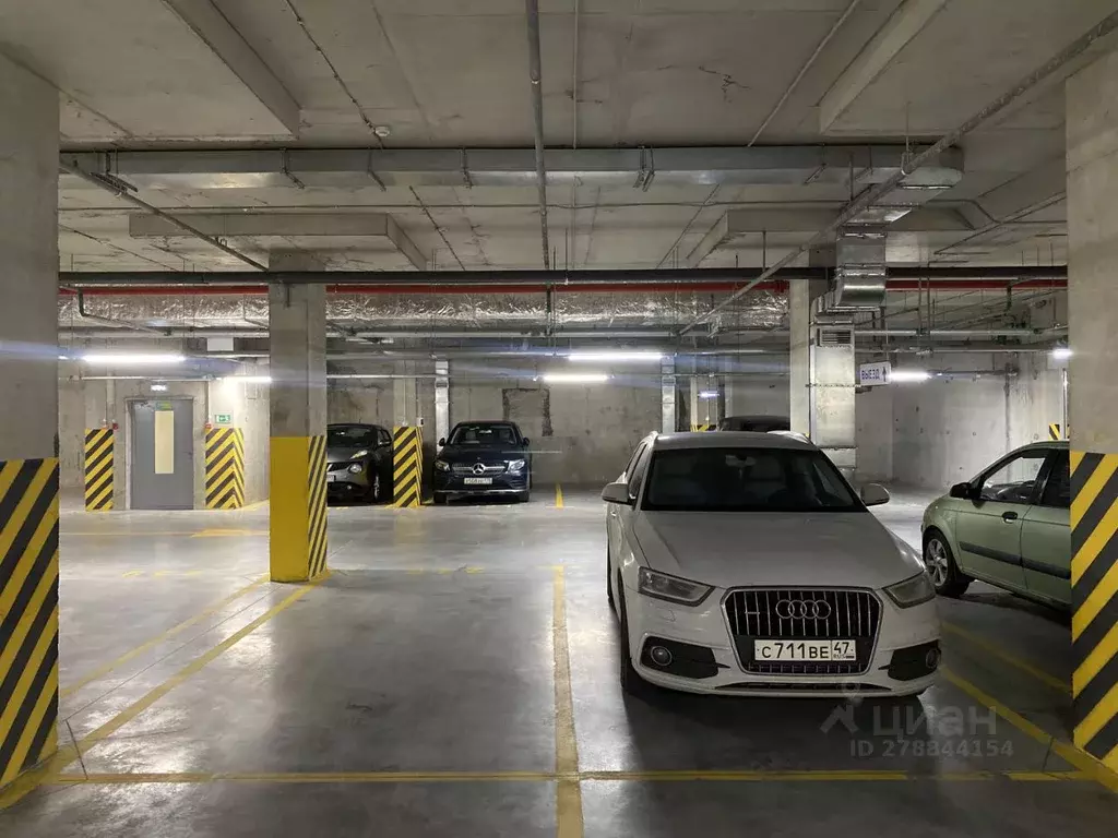 Гараж в Санкт-Петербург Уральская ул., 21 (15 м) - Фото 1