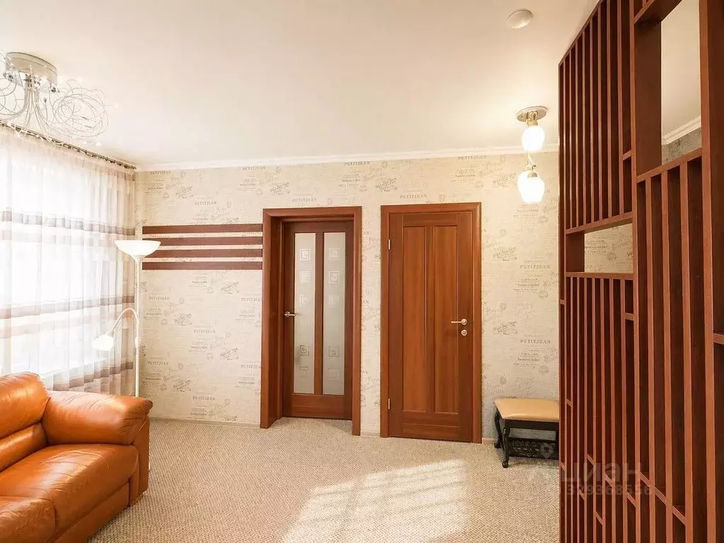 2-к кв. Татарстан, Казань ул. Фатыха Амирхана, 23 (61.2 м) - Фото 2