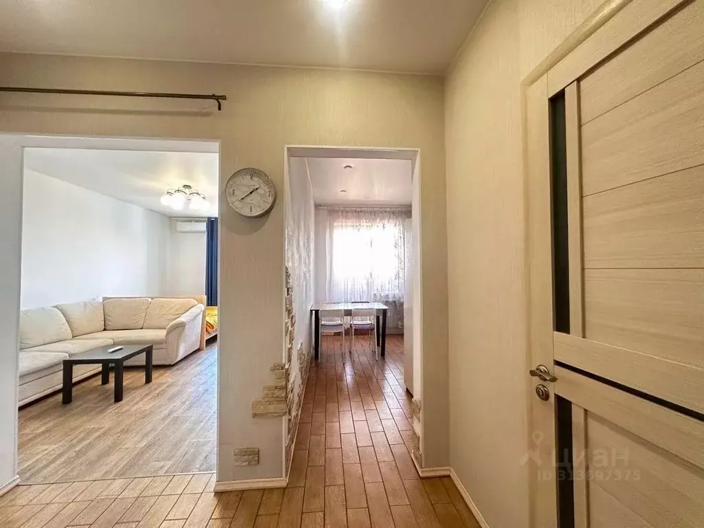 1-к кв. Татарстан, Казань ул. Баки Урманче, 1 (45.0 м) - Фото 1