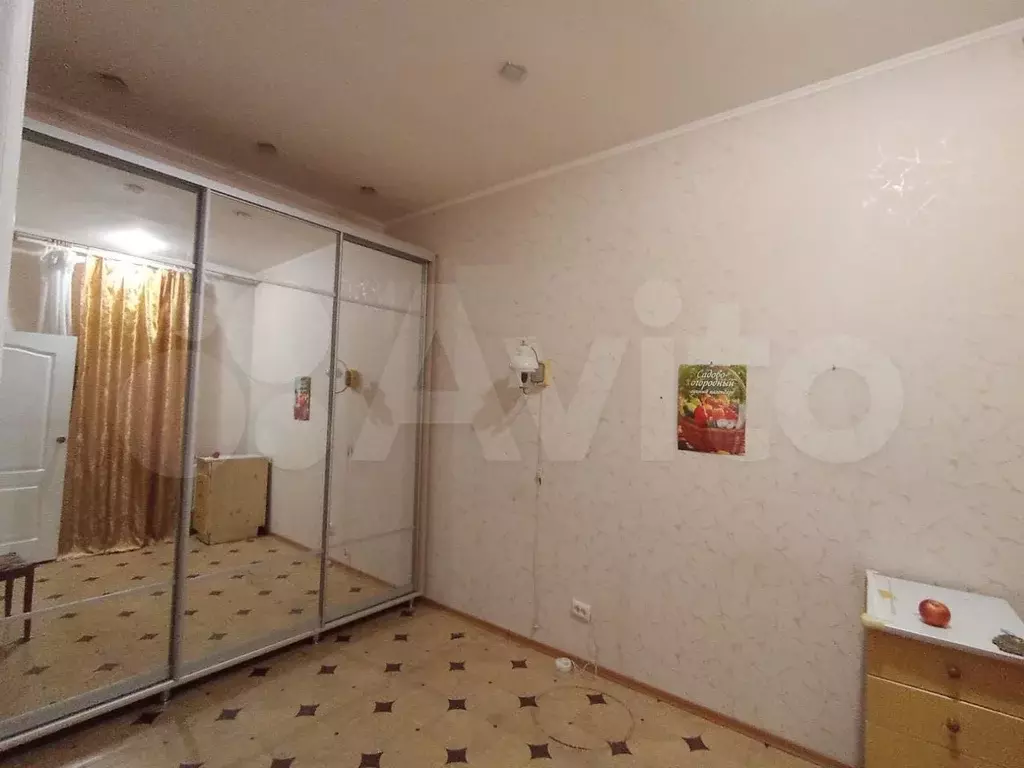 3-к. квартира, 60 м, 1/1 эт. - Фото 0