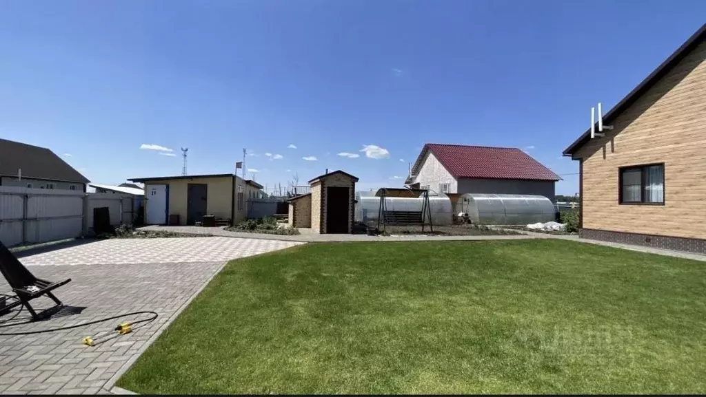 Дом в Омская область, Марьяновский район, пос. Конезаводский ул. ... - Фото 2