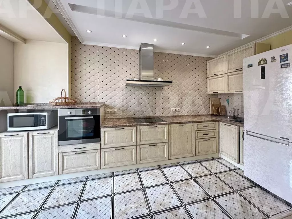 3-к. квартира, 80 м, 10/10 эт. - Фото 1