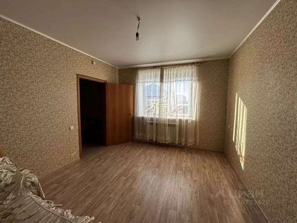 1-к кв. Белгородская область, Старый Оскол ул. Знаменская, 9 (33.0 м) - Фото 1