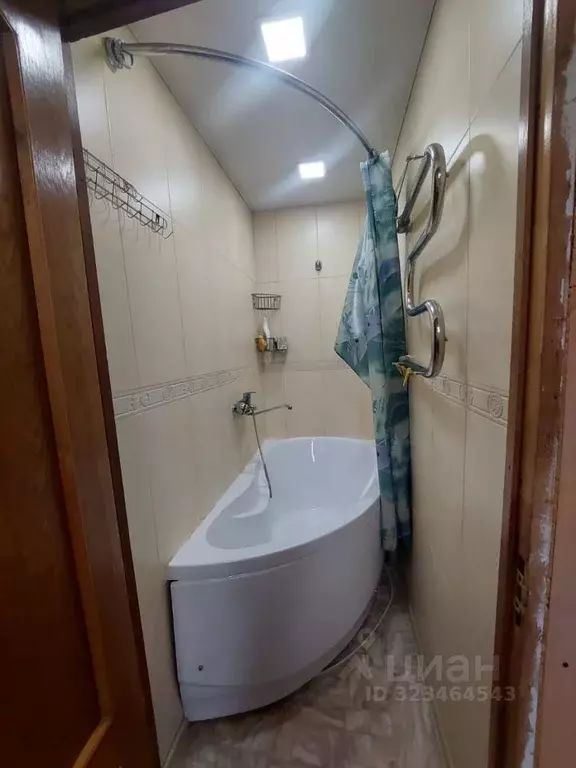 2-к кв. Астраханская область, Астрахань ул. Свердлова, 75 (43.9 м) - Фото 0