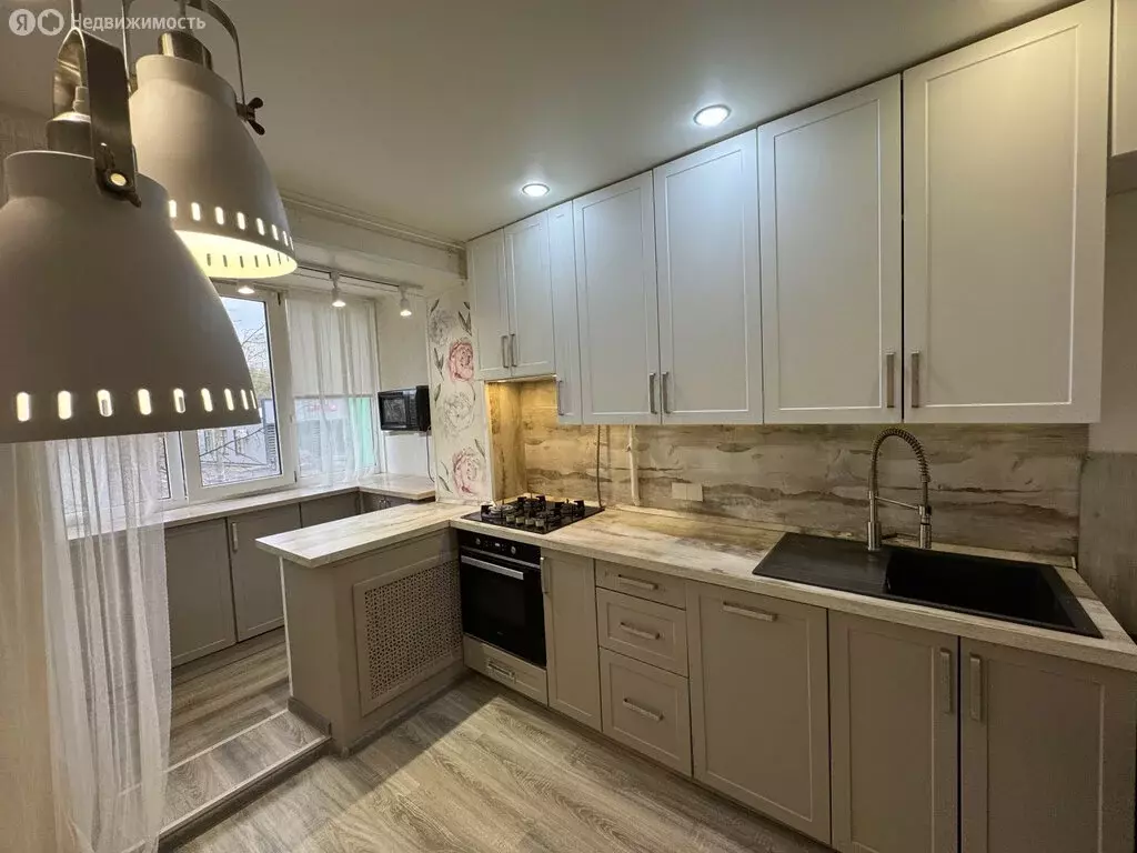 3-комнатная квартира: Воскресенск, улица Зелинского, 26А (72 м) - Фото 1