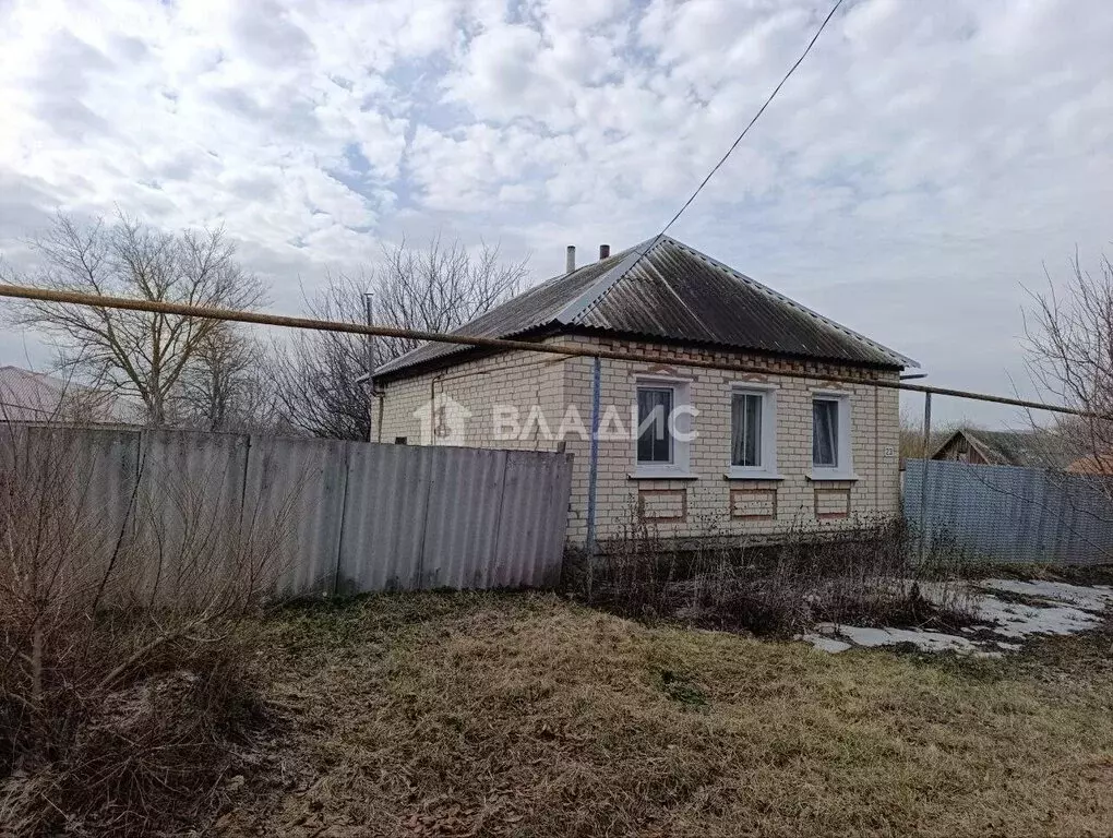 Дом в село Алексеевка, улица Базар, 23 (46 м) - Фото 1