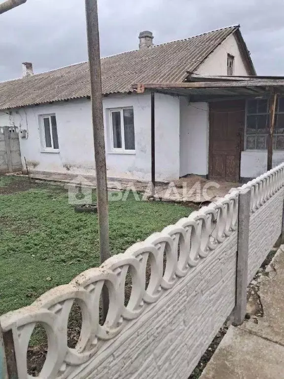 Дом в Крым, Раздольненский район, Кукушкинское с/пос, с. Кукушкино ул. ... - Фото 1