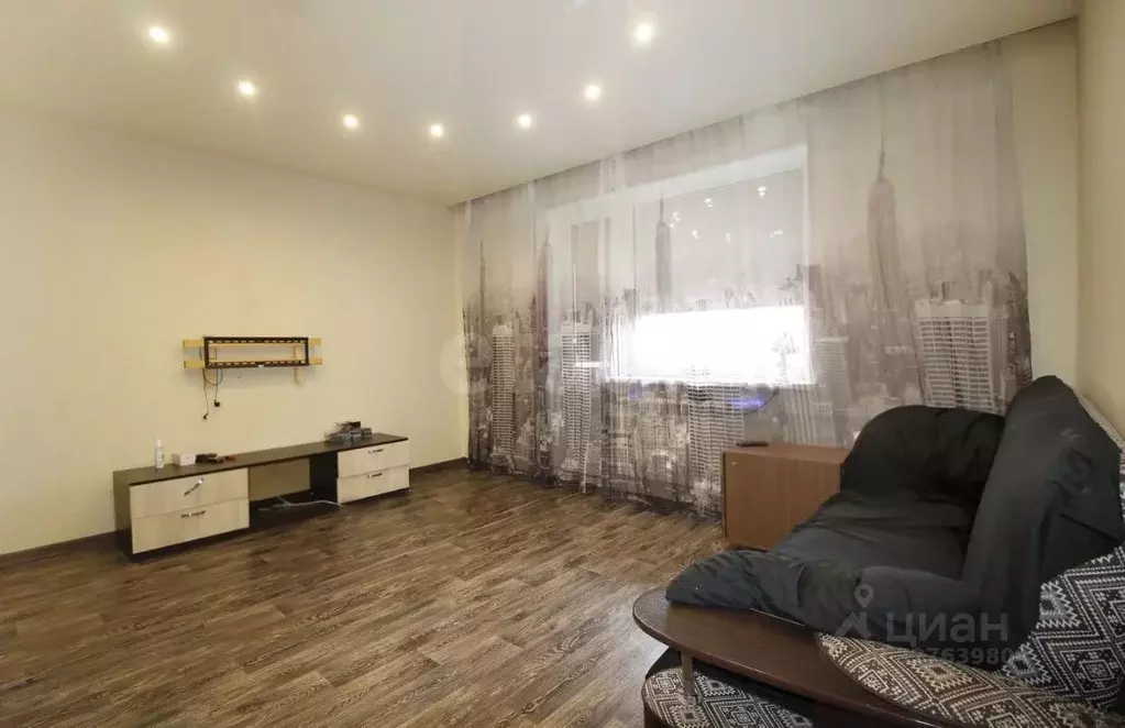 3-к кв. Свердловская область, Нижний Тагил Пихтовая ул., 13 (60.9 м) - Фото 1