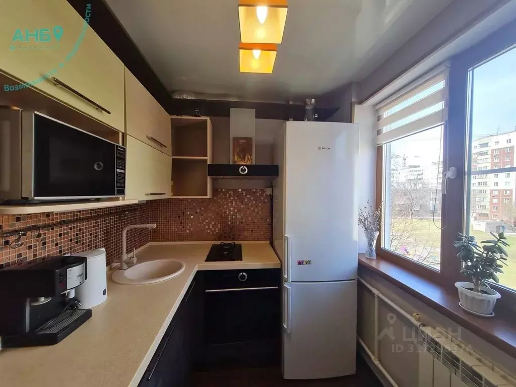 2-к кв. Новосибирская область, Новосибирск Тихвинская ул., 4 (43.9 м) - Фото 0