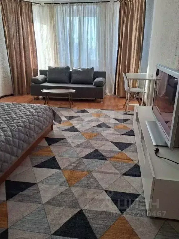 1-к кв. Тюменская область, Тюмень ул. Циолковского, 7 (44.0 м) - Фото 2