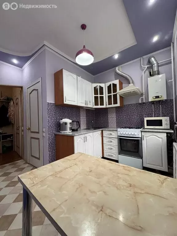 Квартира-студия: Стерлитамак, улица Фурманова, 29 (60 м) - Фото 1