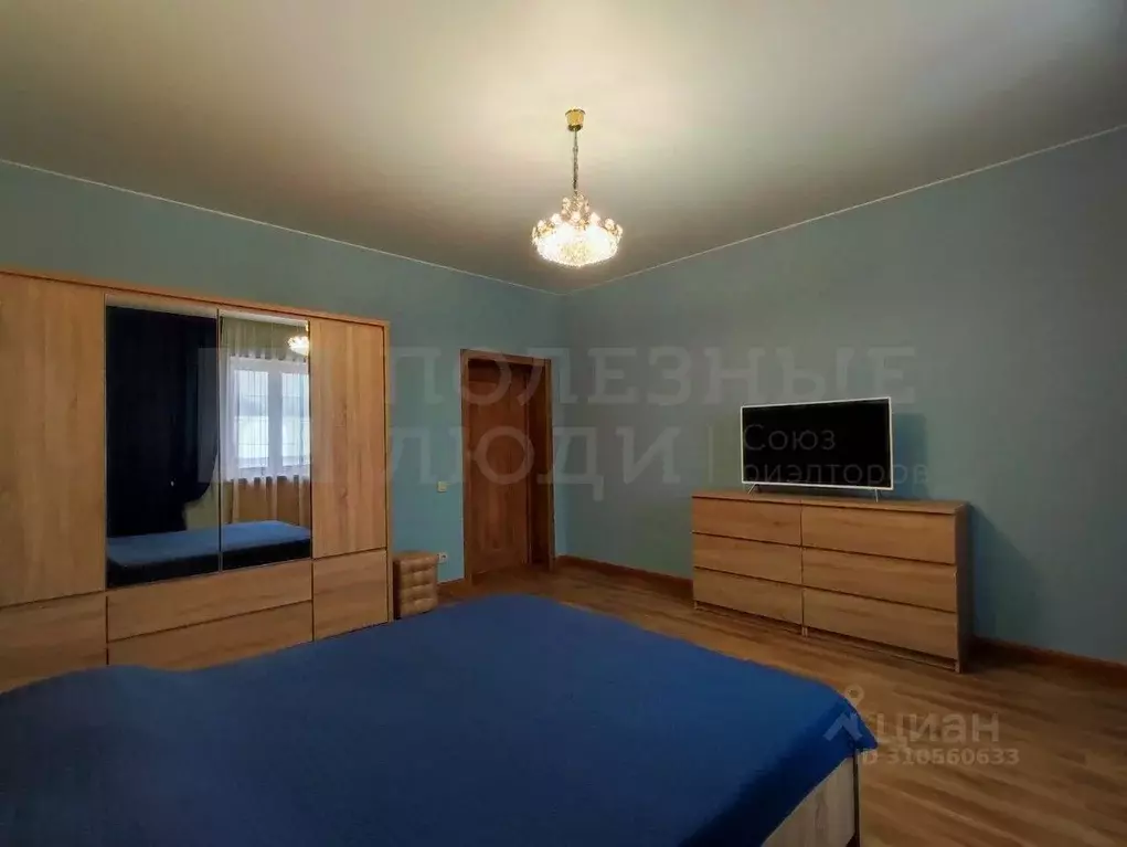 2-к кв. Новгородская область, Валдай ул. Труда, 3А (66.1 м) - Фото 1
