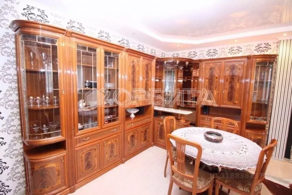 3-к кв. Тюменская область, Тюмень ул. Орджоникидзе, 50А (86.7 м) - Фото 1