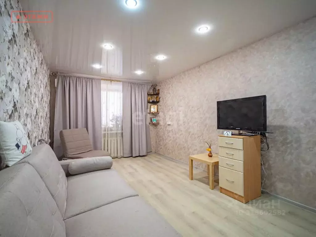 1-к кв. Карелия, Кондопога ул. Бумажников, 10 (31.7 м) - Фото 0