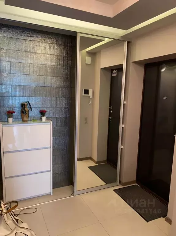 3-к кв. Свердловская область, Екатеринбург ул. Белинского, 169А (102.0 ... - Фото 0