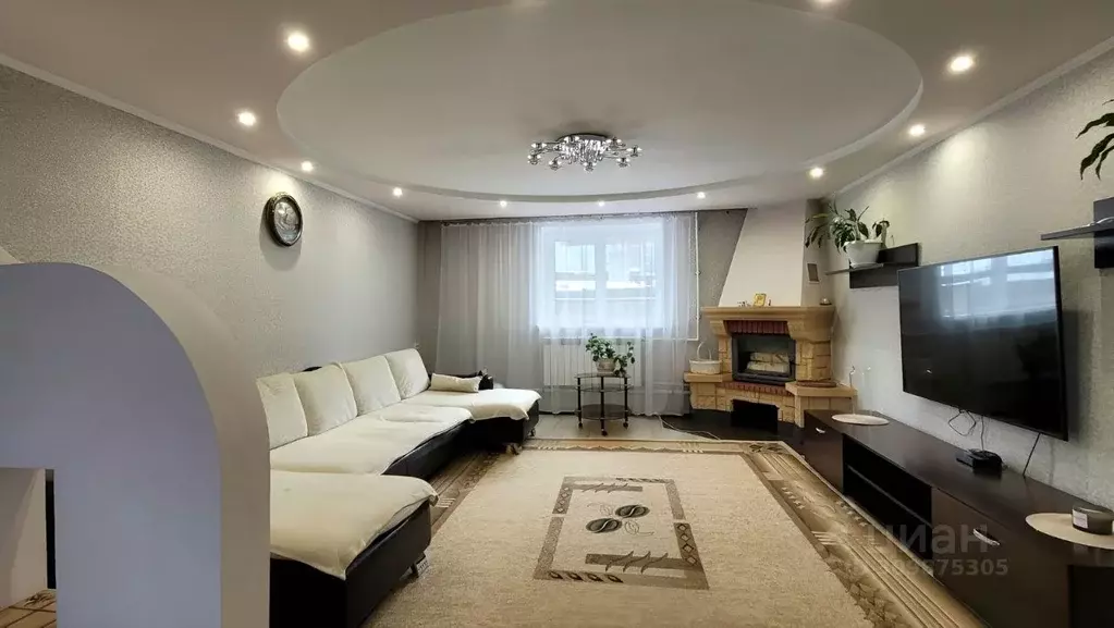 Коттедж в Красноярский край, Красноярск Большой проезд, 13 (221 м) - Фото 0