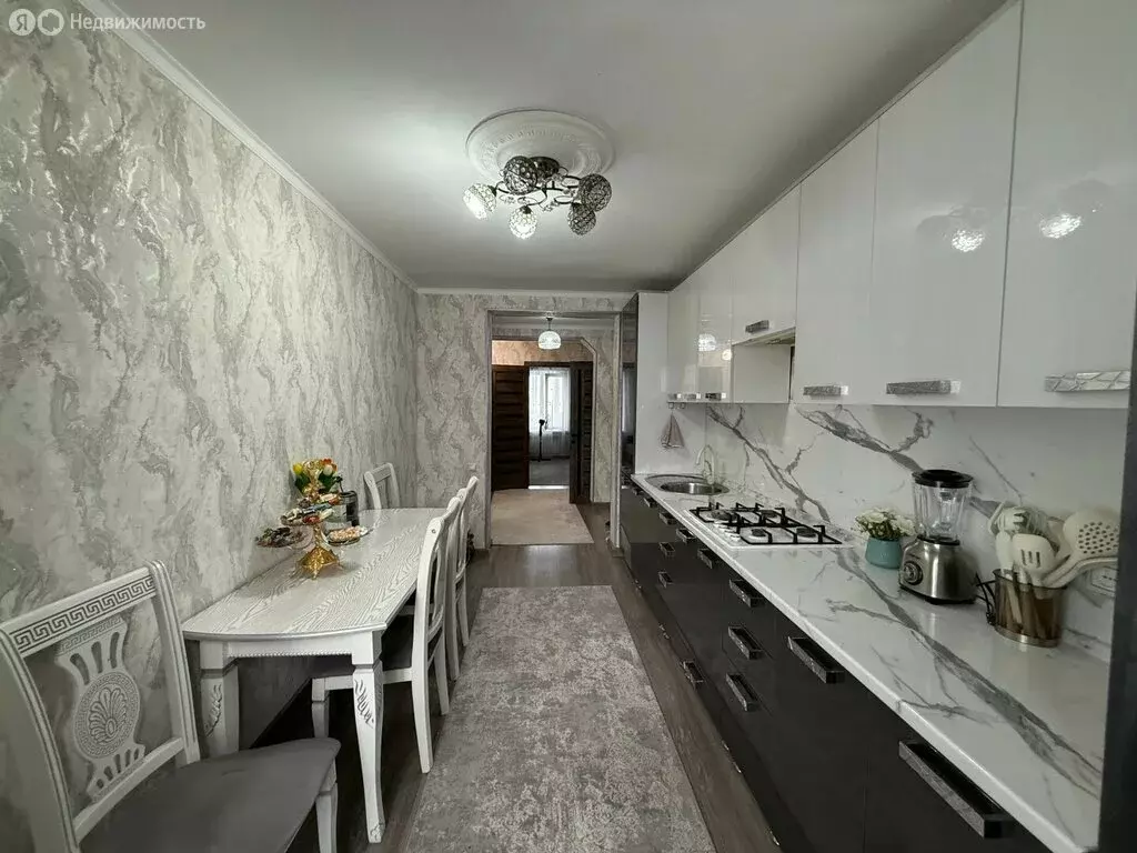 4-комнатная квартира: Дербент, улица Оскара, 20Г (83 м) - Фото 1