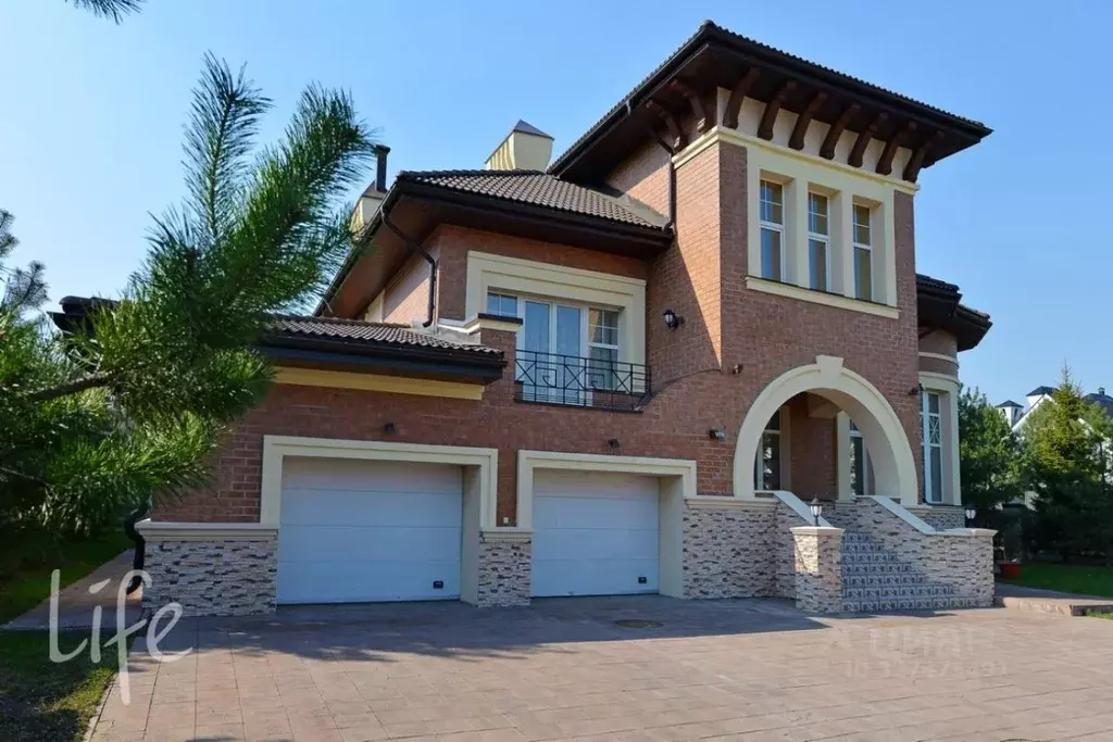 Коттедж в Московская область, Одинцовский городской округ, д. Лапино, ... - Фото 1