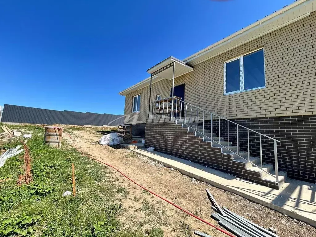 Дом в Крым, Симферопольский район, Добровское с/пос, с. Краснолесье  ... - Фото 1