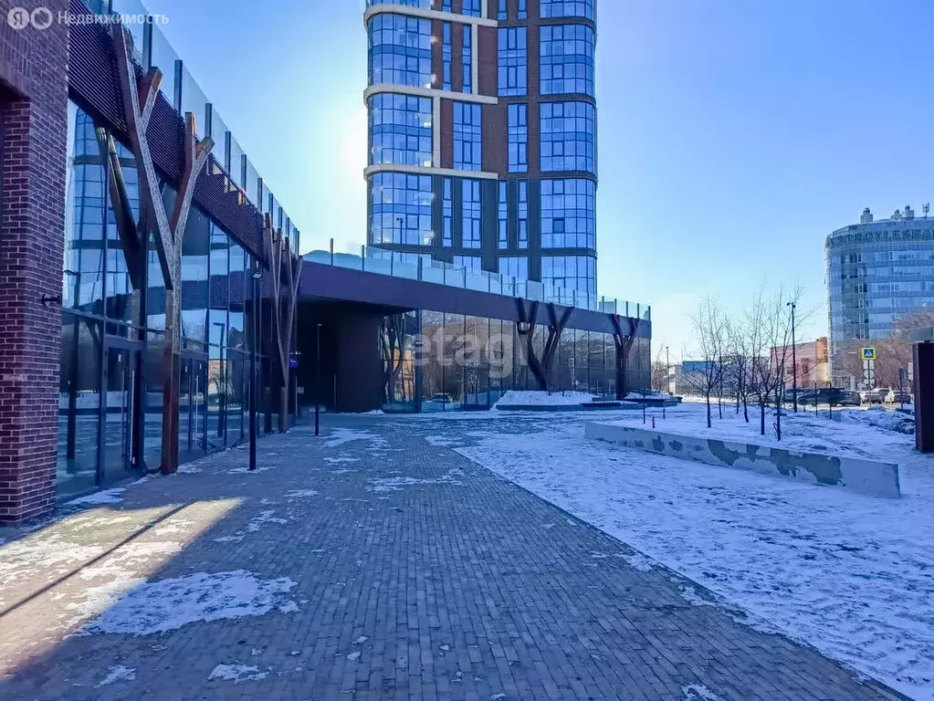 2-комнатная квартира: Тюмень, улица Николая Машарова, 4 (68.2 м) - Фото 2