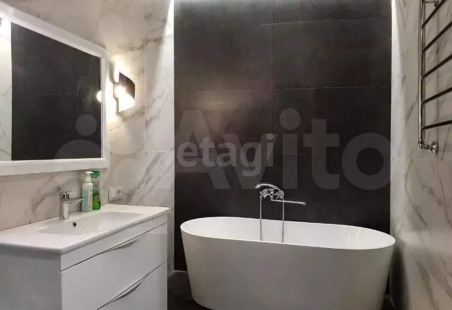 1-к. квартира, 81,1 м, 3/6 эт. - Фото 0