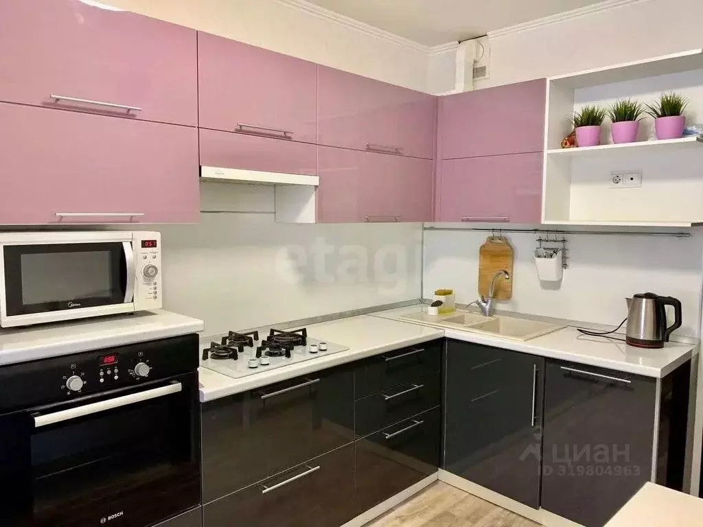 3-к кв. Татарстан, Набережные Челны 53-й комплекс, 21В (66.3 м) - Фото 0