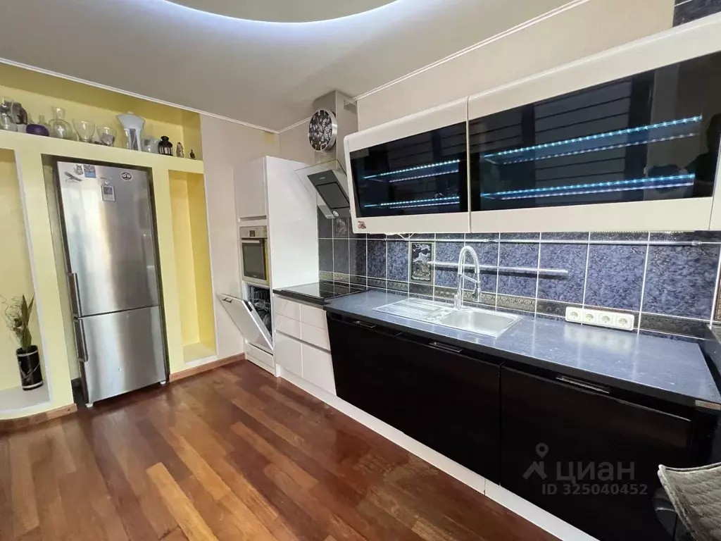 2-к кв. Санкт-Петербург Крестовский просп., 15 (85.0 м) - Фото 2