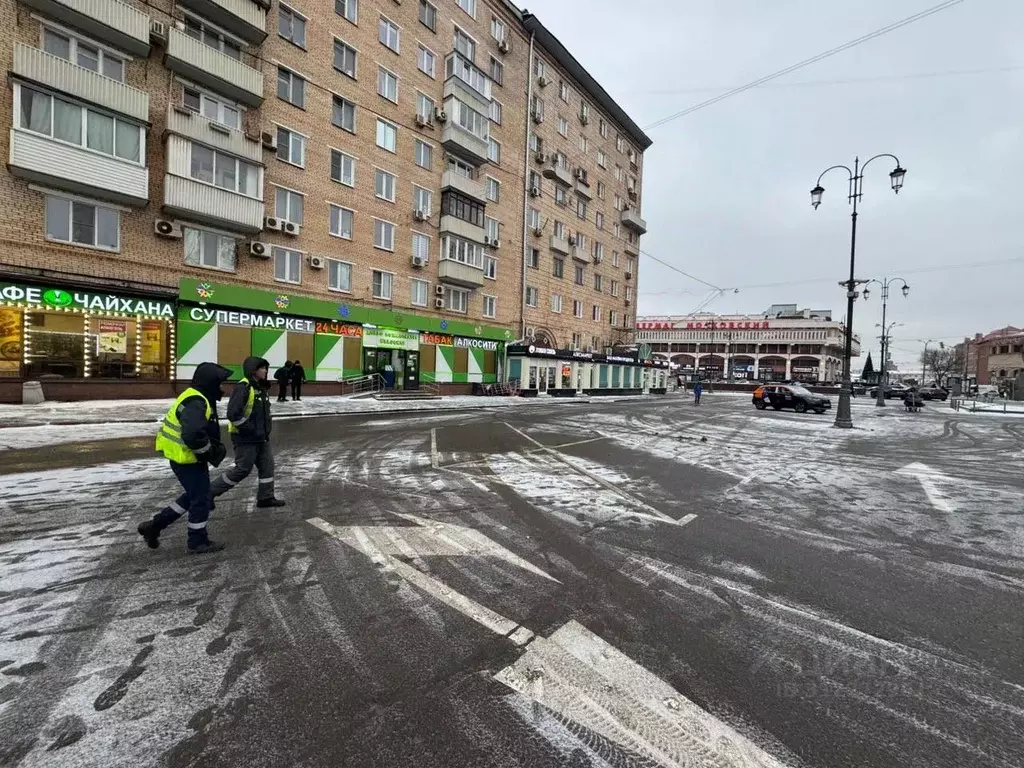 Торговая площадь в Москва Краснопрудная ул., 1 (301 м) - Фото 1