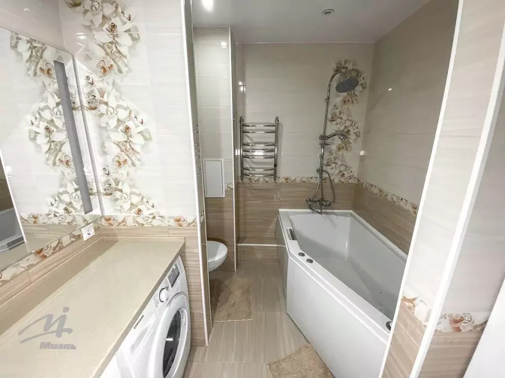 5-к кв. Алтайский край, Барнаул ул. Анатолия, 6 (123.0 м) - Фото 1