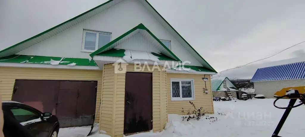 Дом в Саратовская область, Хвалынск муниципальное образование, с. ... - Фото 0