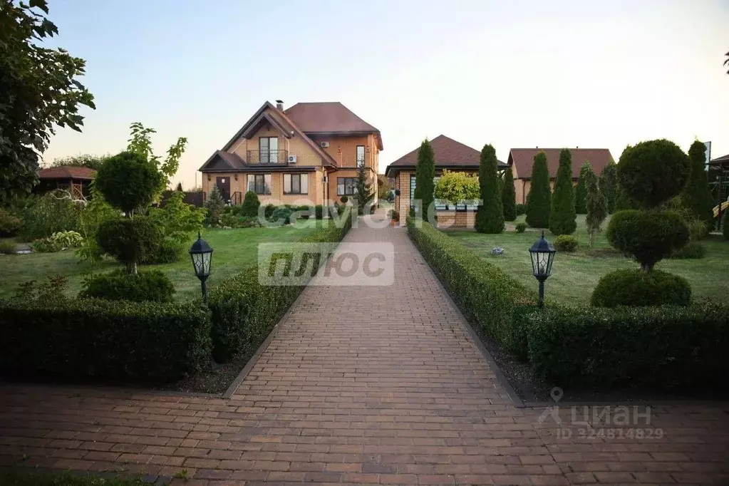 Дом в Курская область, Железногорский район, Разветьевский сельсовет, ... - Фото 1