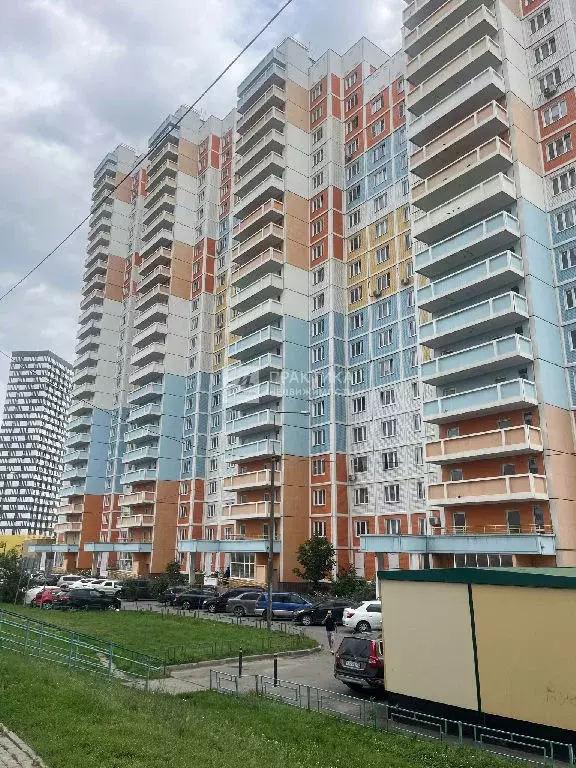 Продается 2-комнатная квартира - Фото 1