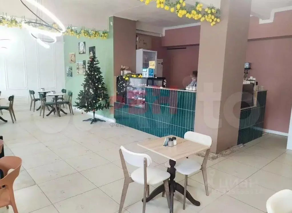 Торговая площадь в Курганская область, Курган ул. Красина, 72 (91 м) - Фото 1