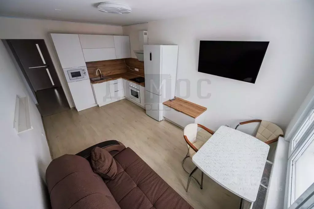 2-к кв. Свердловская область, Екатеринбург ул. Рассветная, 8к3 (52.1 ... - Фото 1