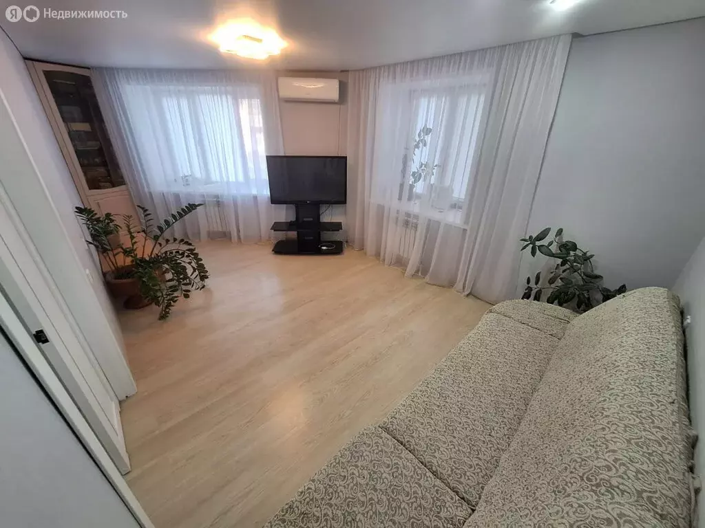 2-комнатная квартира: Туймазы, улица Островского, 14 (57 м) - Фото 1