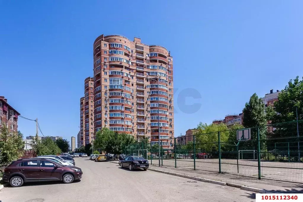 2-к кв. Краснодарский край, Краснодар ул. Домбайская (67.2 м) - Фото 1