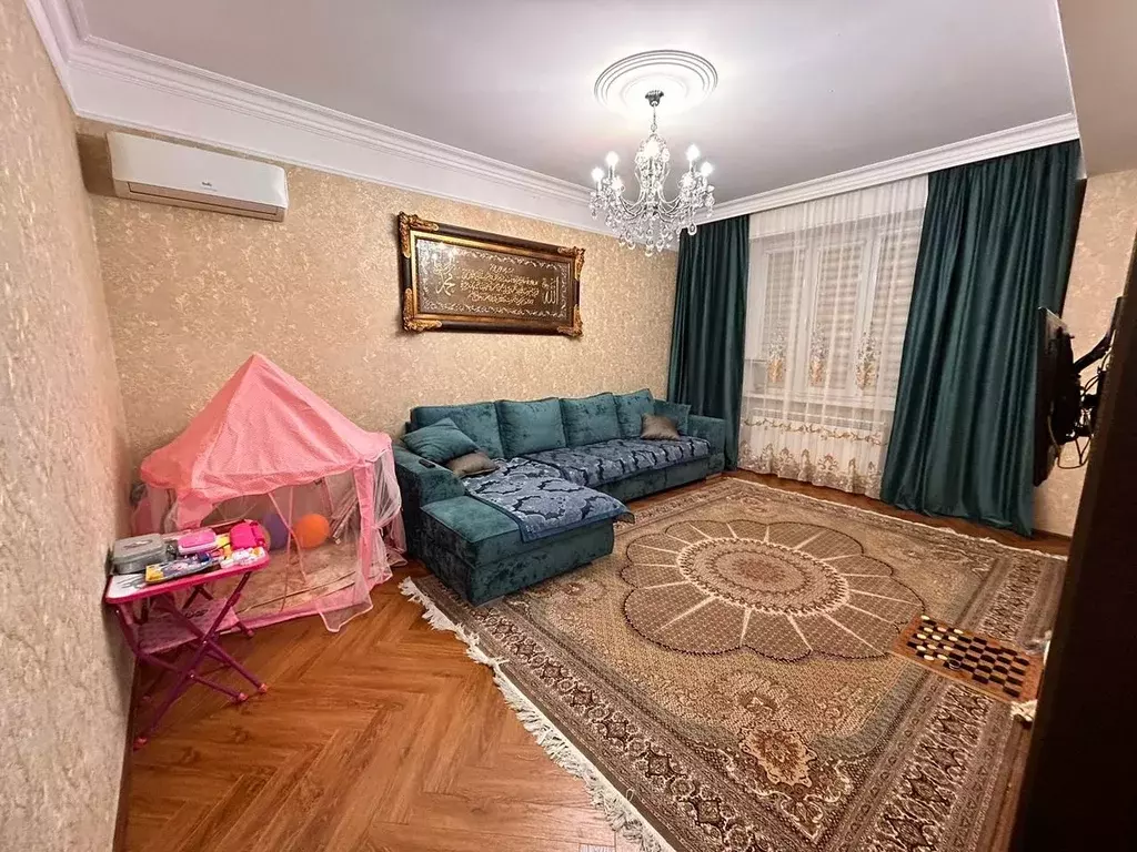 3-к кв. Дагестан, Махачкала ул. Ашахана Мирзоева, 142 (86.0 м) - Фото 1