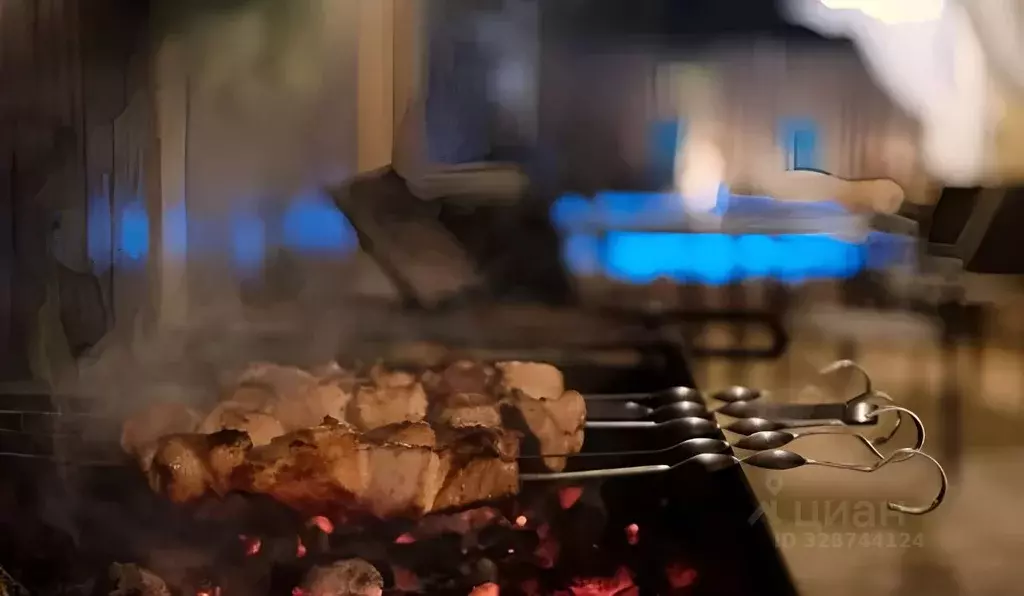 Помещение свободного назначения в Краснодарский край, Геленджик ул. ... - Фото 1