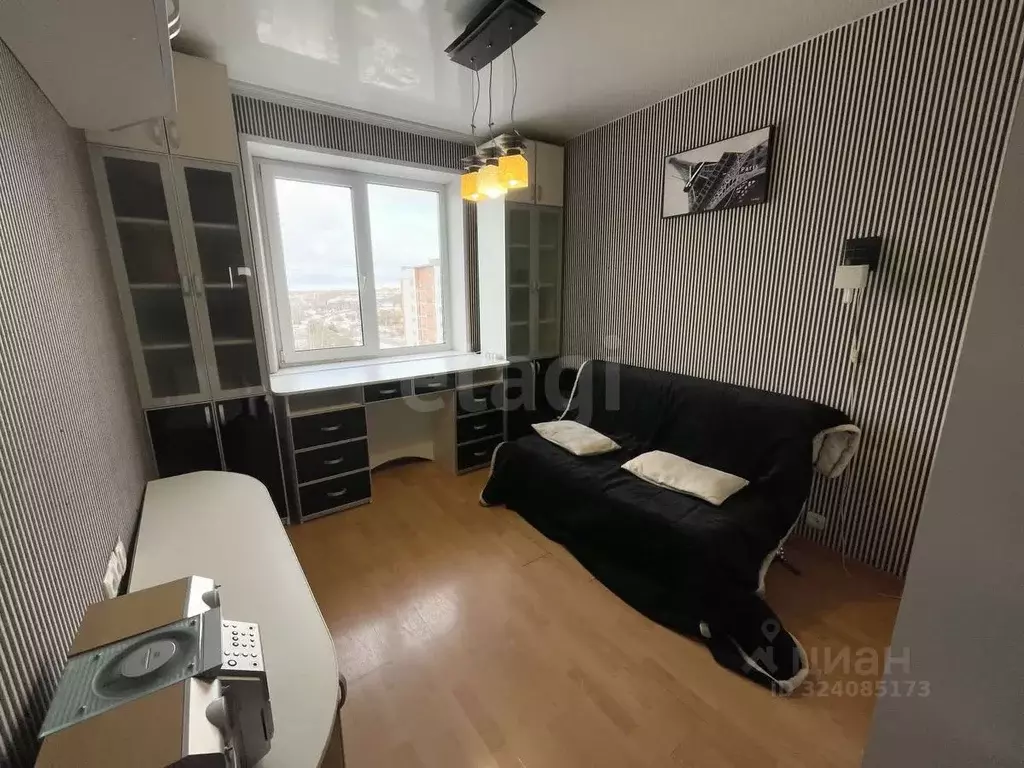 3-к кв. Смоленская область, Вязьма ул. Воинов-интернационалистов, 5к1 ... - Фото 1