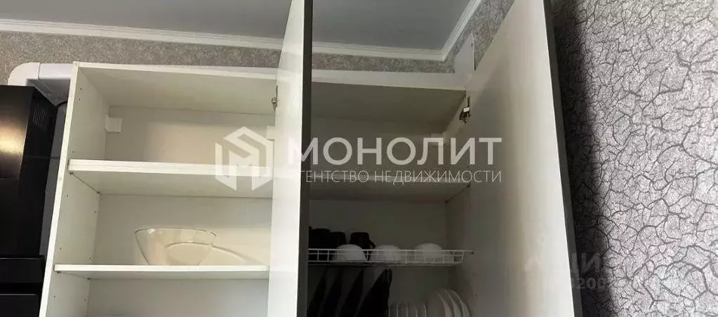 2-к кв. Белгородская область, Старый Оскол Степной мкр, 32 (65.0 м) - Фото 1