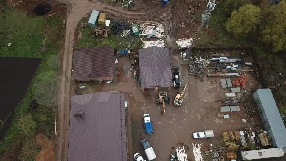 Продается прoизвoдствeнная база 800м на зу 28 соток - Фото 1