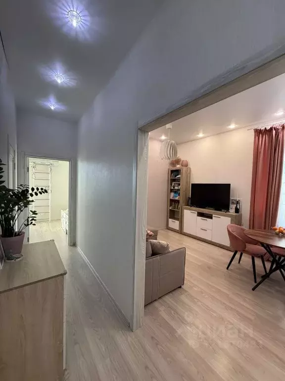 1-к кв. Тюменская область, Тюмень проезд Тихий, 6 (49.0 м) - Фото 1