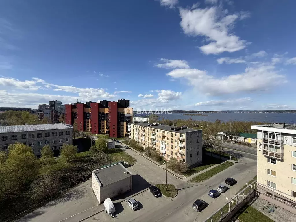 2-к кв. Карелия, Петрозаводск наб. Варкауса, 29к1 (64.7 м) - Фото 1