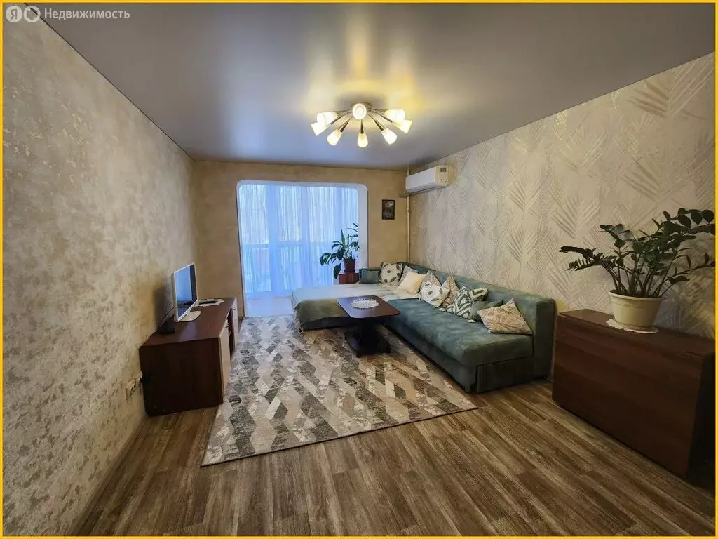 3-комнатная квартира: Саратов, улица имени Карла Маркса, 32/40 (59.7 ... - Фото 1