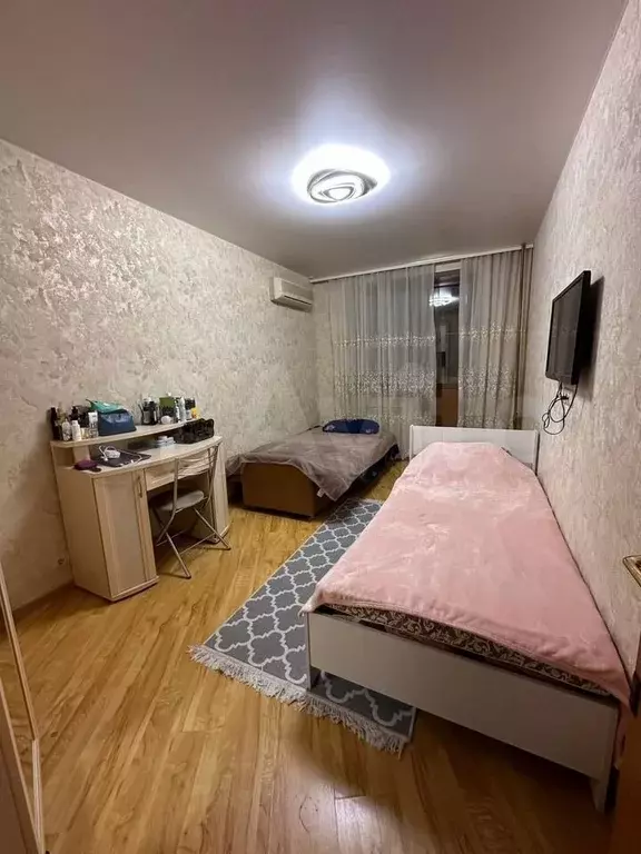 Койко-место 18 м в 2-к., 9/12 эт. - Фото 0