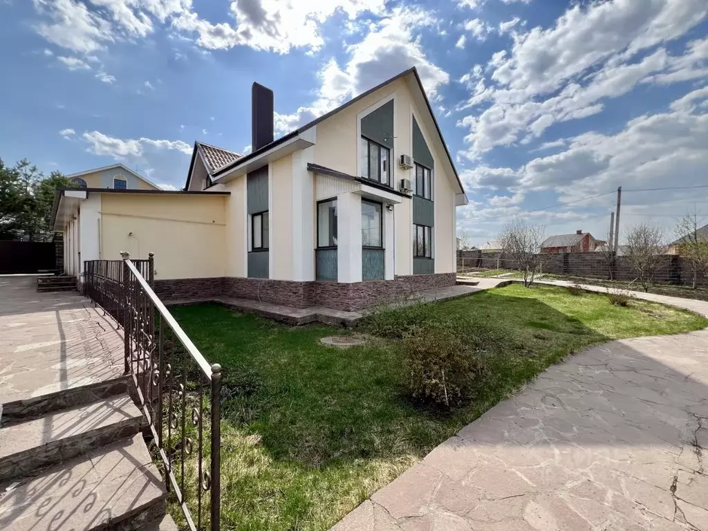 Коттедж в Башкортостан, Уфа городской округ, д. Зинино  (242 м) - Фото 1