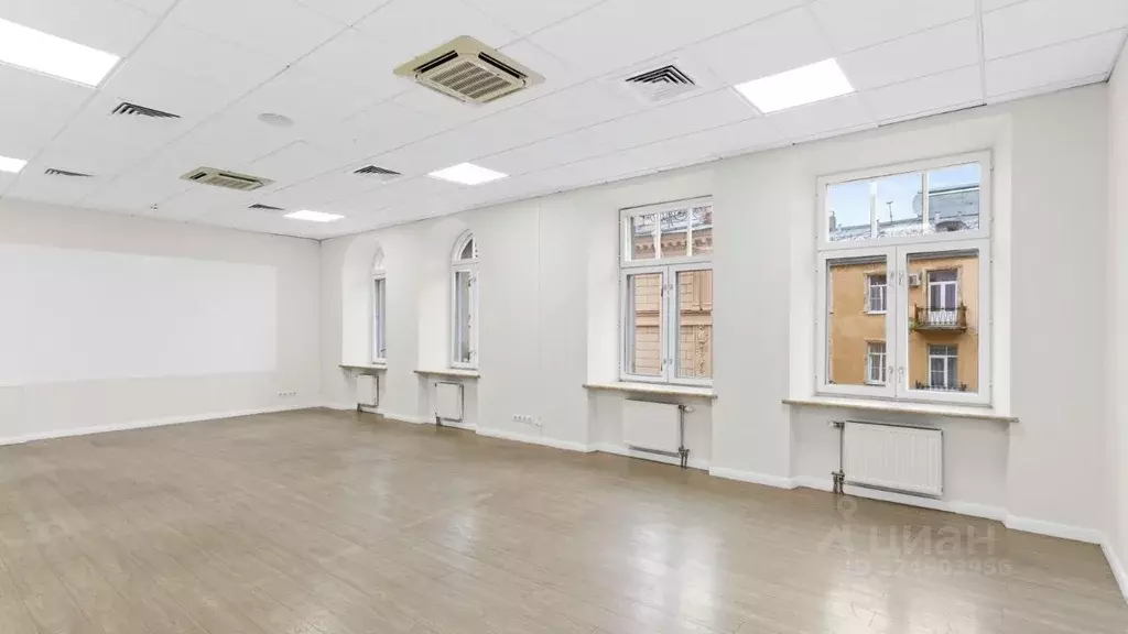 Офис в Санкт-Петербург наб. Реки Мойки, 36 (247 м) - Фото 1