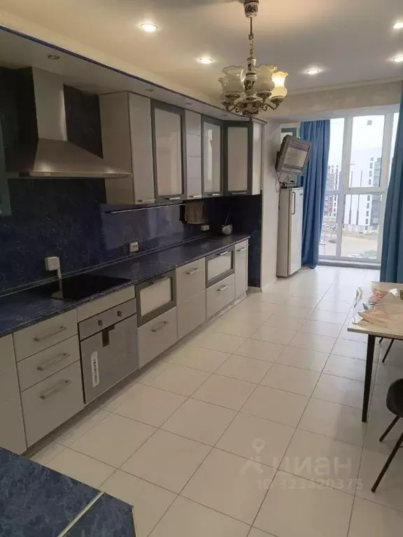 1-к кв. Оренбургская область, Оренбург ул. Ильи Глазунова, 3 (43.0 м) - Фото 1